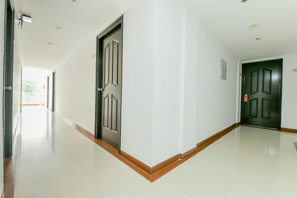 Centre Point Hotel Kochi Exterior photo